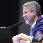 Lira dá parecer favorável a proposta de isenção do IR e tributação para alta renda