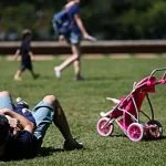 Pediatras pedem aprovação de lei com licença-paternidade de 1 mês