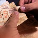 13° salário deve injetar R$ 34 bilhões na economia mineira até o fim de 2025, segundo Dieese